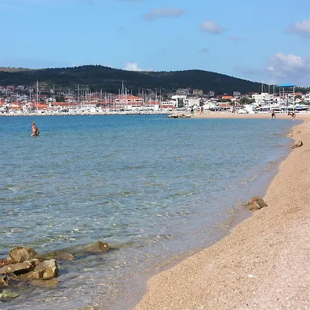 15228b Vodice